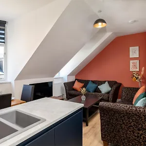 Apartment Remodelled Luxury 3 Bed, Aberdeen
